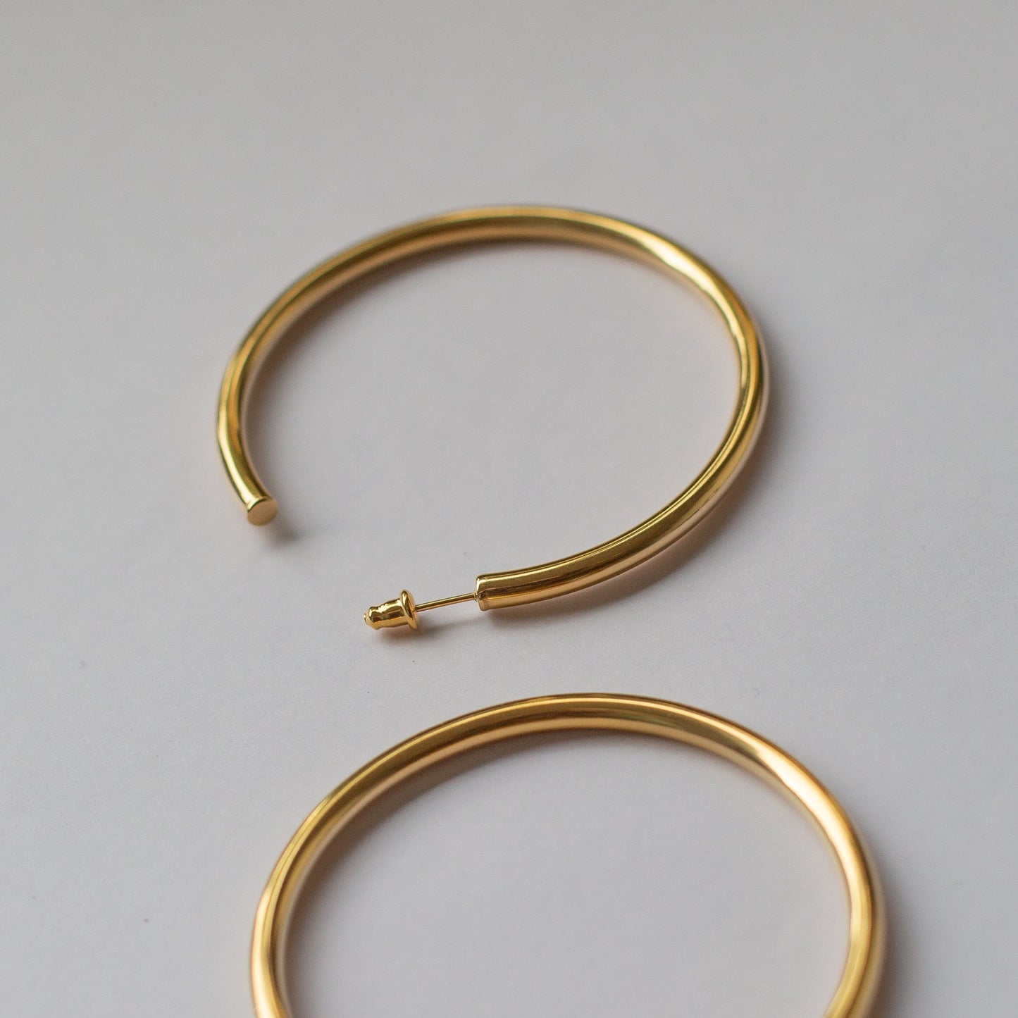 Gia Hoop Earrings